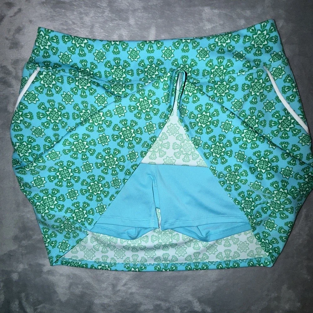 Sigrid Olsen Skort Women's M Blue Kaleidoscope Tennis Golf‎ Athletic Activewear